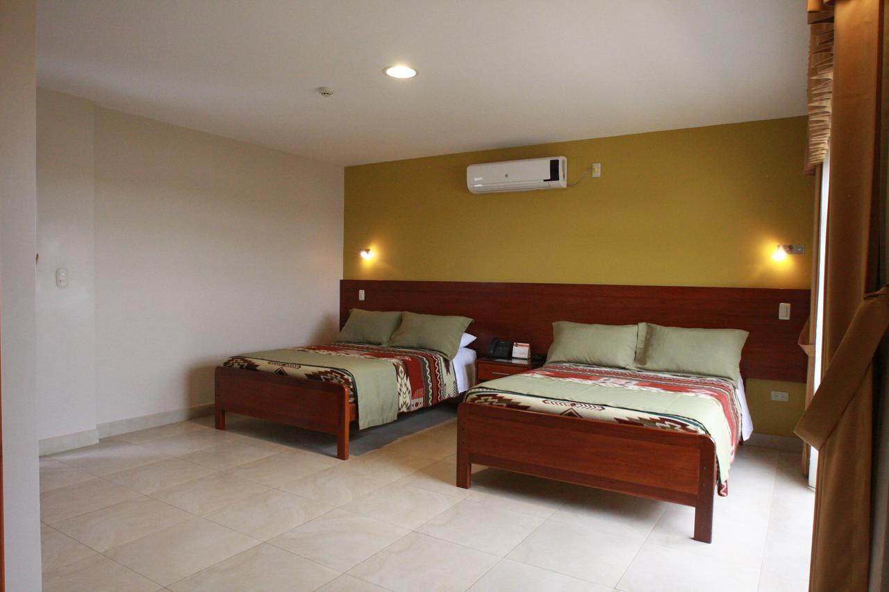 Hotel Puerto Banana El Guabo Bagian luar foto